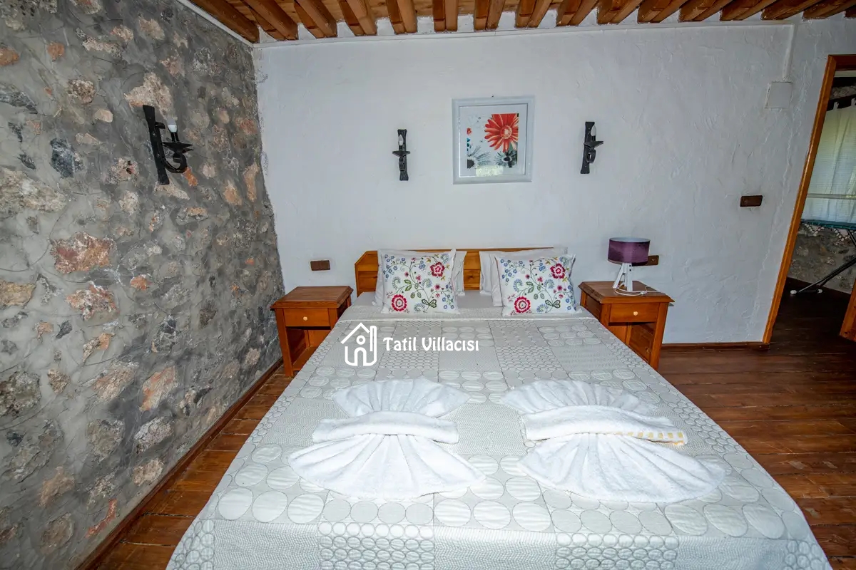 Villa Almond