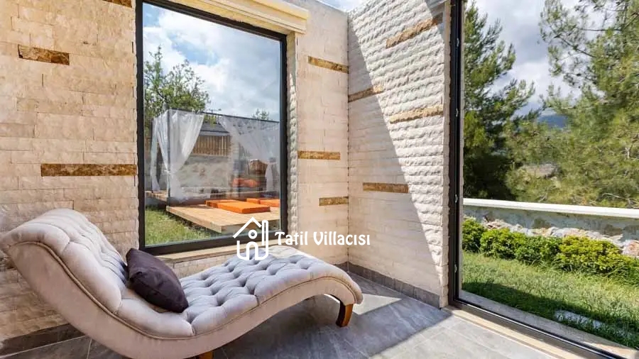 Villa Moon House