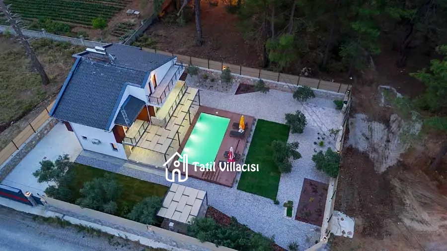 Villa Tansu Üzümlü